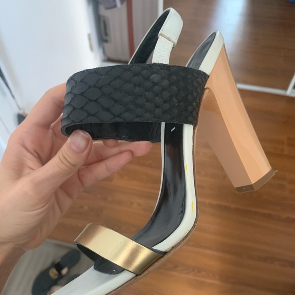 Vicini - Picture 2 of 3